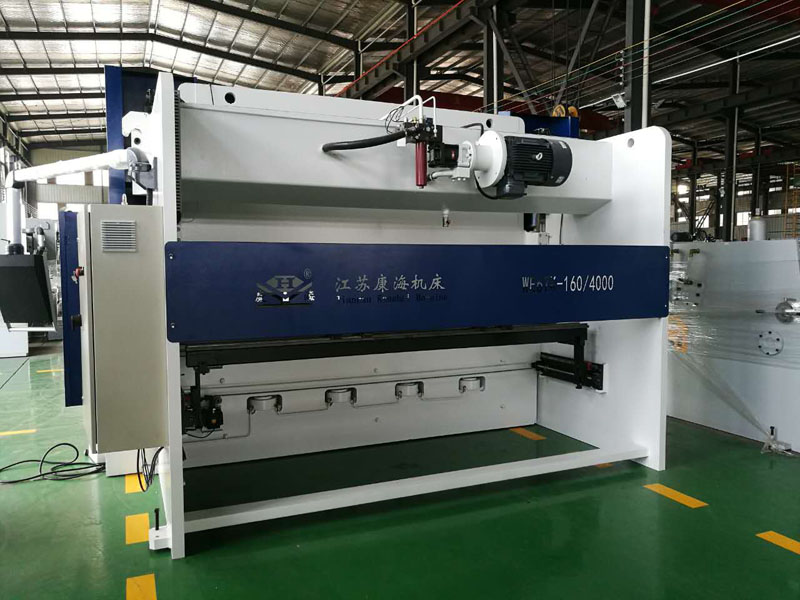 高端數(shù)控折彎機